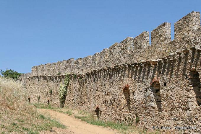 Grimaud, castle walls, Provence, France