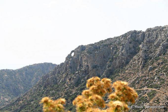 Stone arch in the mountains around Kontokinigi (Palaiochora) - Crete, Greece