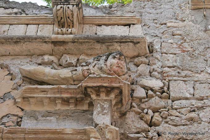 Rethymnon, architectural detail of the portal of a Venetian home - Crete, Greece