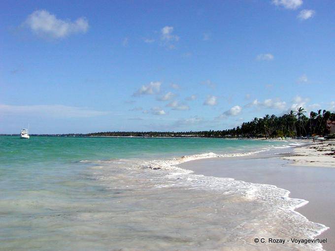 Bavaro, white sand beach overlooking the Atlantic Ocean, Dominican Rep.