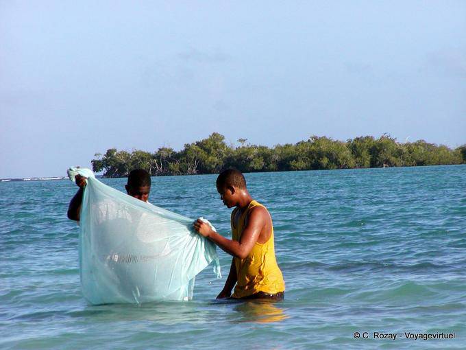 Fishing plastic bag before the Matica, Boca Chica, Dominican Rep.