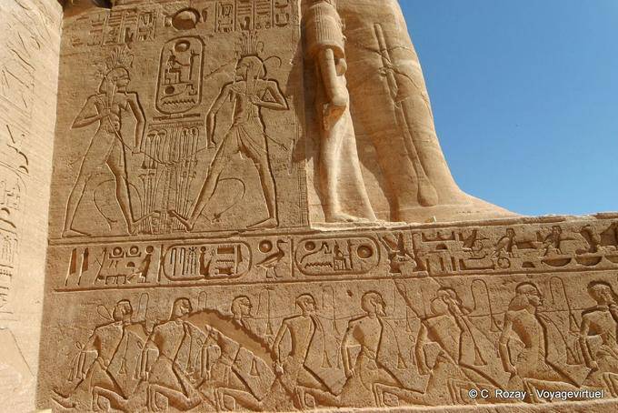 Fresco hampered Asian, Abu Simbel - Egypt