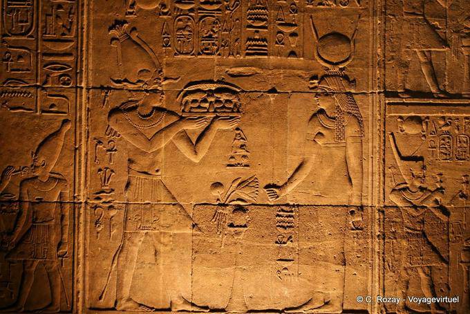 Offering (relief), Temple of Philae - Egypt
