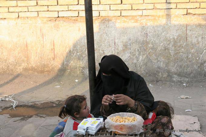 Veiled market on the sidewalk, Cairo - Egypt
