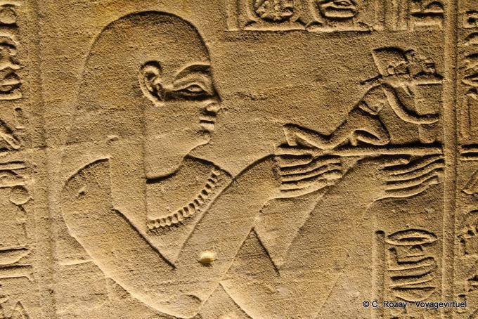 Perfume room or laboratory presentation of the Sphinx holding a perfume bottle, Edfu - Egypt