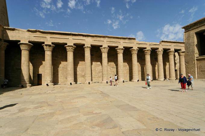 The court peristyle with 32 columns, courtyard libations Edfu temple - Egypt
