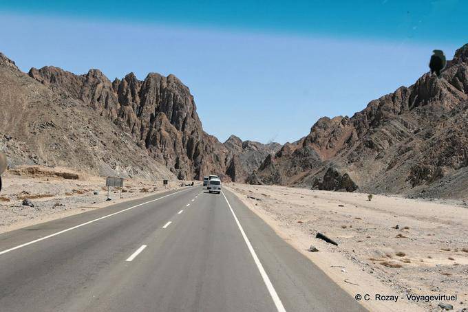 In convoy on the road from Luxor to Hurghada - Egypt