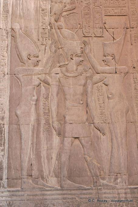 Coronation by two naked goddesses appearing Upper and Lower Egypt, temple of Kom Ombo - Egypt