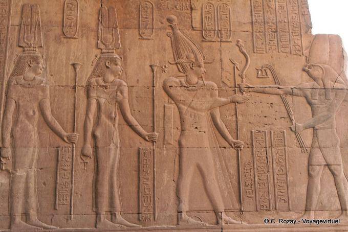 Horus with the hieroglyph of the Sed festival Ptolemy VI, temple of Kom Ombo - Egypt