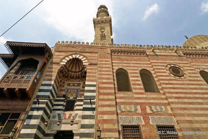 El-Azhar Mosque, beauty of Islamic art, Cairo - Egypt