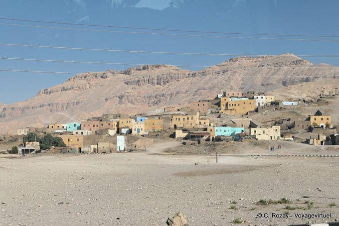 Qurna village to be razed because it is placed on the tombs of the nobles of the New Kingdom - Egypt