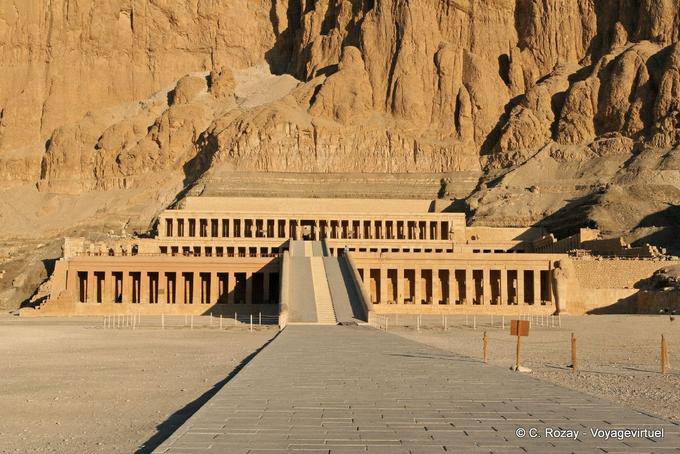 Deir el-Bahari, general view of the temple of Hatshepsut - Egypt
