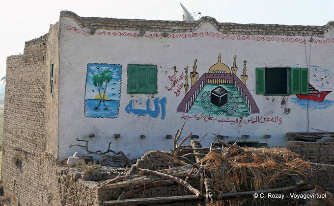 Painted wall Gourna - Egypt