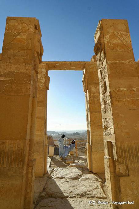 Bedouin front of the chapel of Hathor, Hatshepsut Temple - Egypt