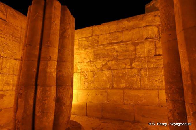 La Salle offerings, Luxor Temple - Egypt