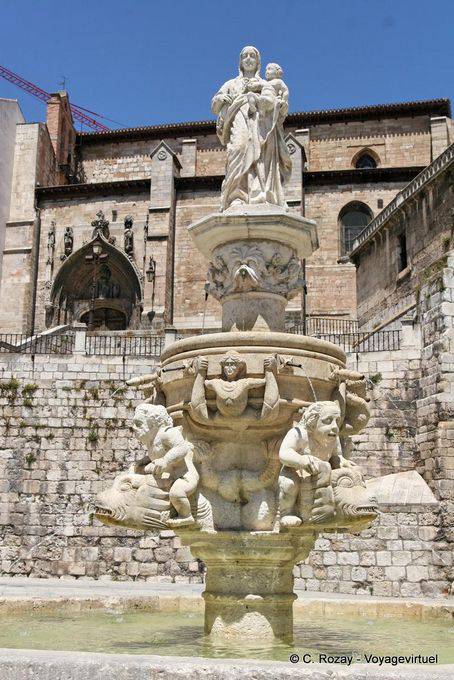 Burgos, virginal fountain, Plaza Santa Maria - Spain