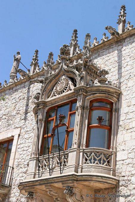 Burgos, overlooking a window balcony of the Casa del Cordón - Spain