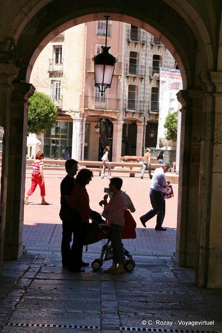Small passage in the arcades of the Plaza Mayor, Burgos - Spain