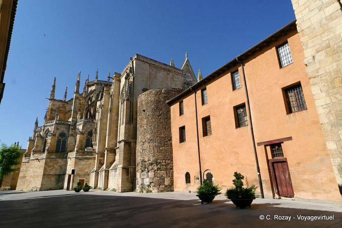 Avenida los Cubos, León - Spain