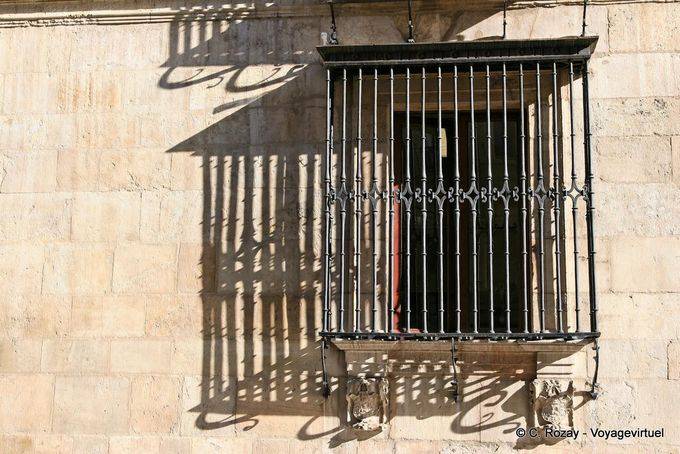 Window light and shadow, Casa Botines, Calle Ancha, León - Spain