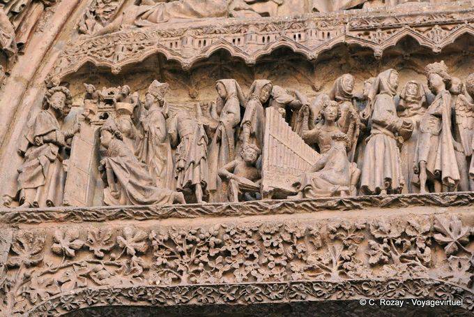 Blessed with musical instruments, the portal of the White Lady, León Cathedral - Spain