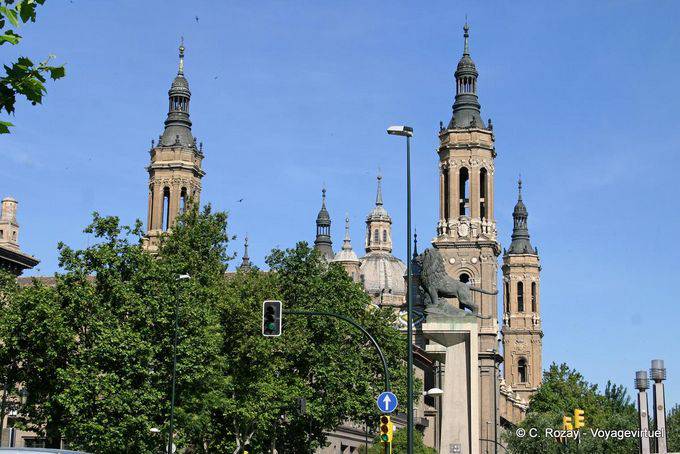 Zaragoza, exterior view of the Basilica del Pilar - Spain