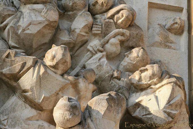 Detail of a sculpture in the Plaza del Pilar, Zaragoza - Spain