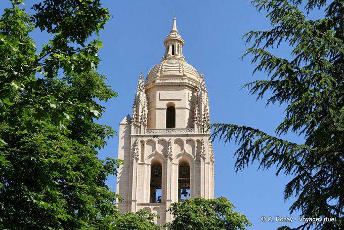 Top of the tower, which measures 88 meters high, Cathedral of Santa María Segovia - Spain