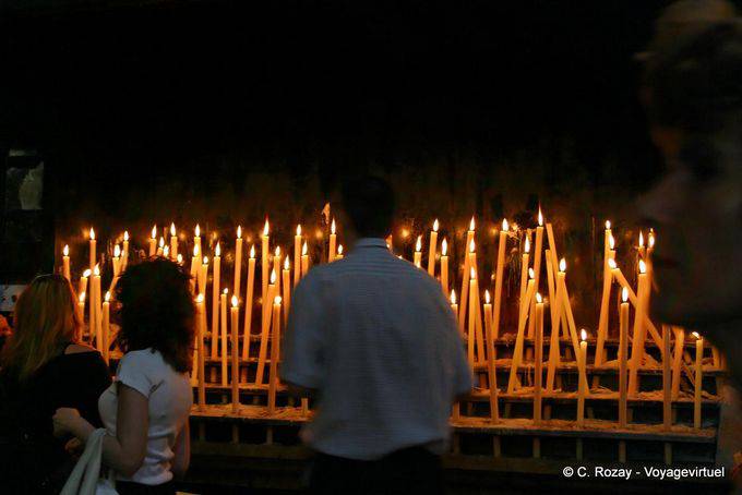 Religious fervor in Zaragoza Basilica - Spain