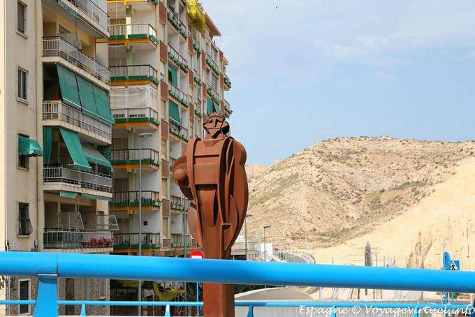 Modern iron statue, Rambla, Alicante - Spain