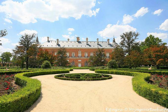 Facade of the Palacio Real, Jardin del Parterre, Aranjuez - Spain