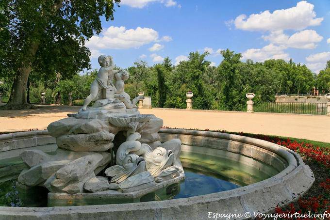 Fontaine on the banks of the Tagus, Jardín de la Isla, Aranjuez - Spain
