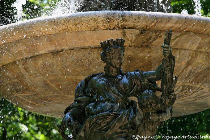 Queen statue, Jardín de la Isla, Aranjuez - Spain