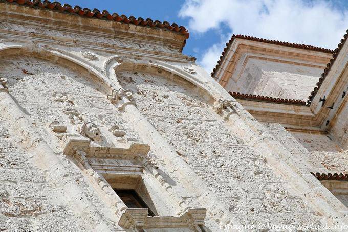 Chinchon, retail facade of a church - Spain