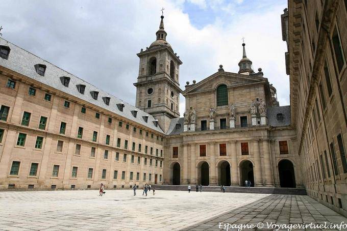 Escorial, King's court - Spain