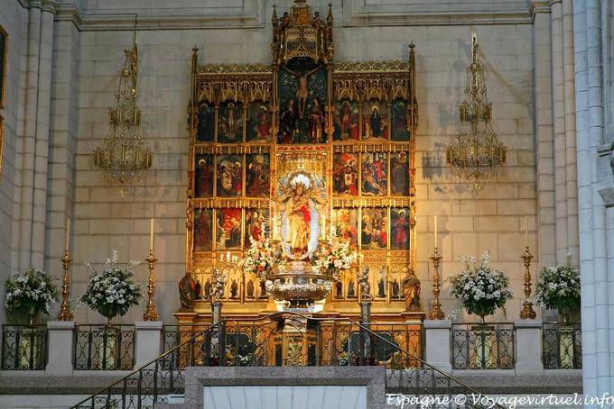 Madrid cathedral altarpiece (Santa María la Real de la Almudena) - Spain