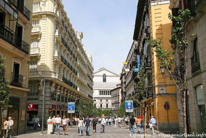 Corner of Calle Hileras Calle Arenal, Madrid - Spain