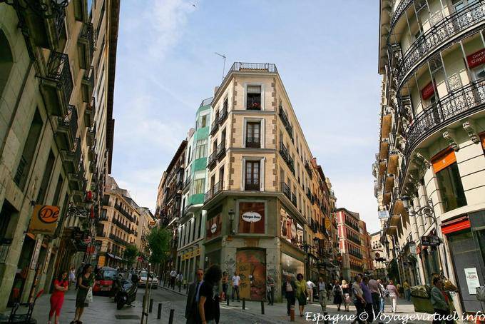 Madrid, Calle Mayor, crossing - Spain