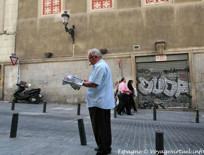 Madrid, Calle Preciados, the man with the cigar - Spain
