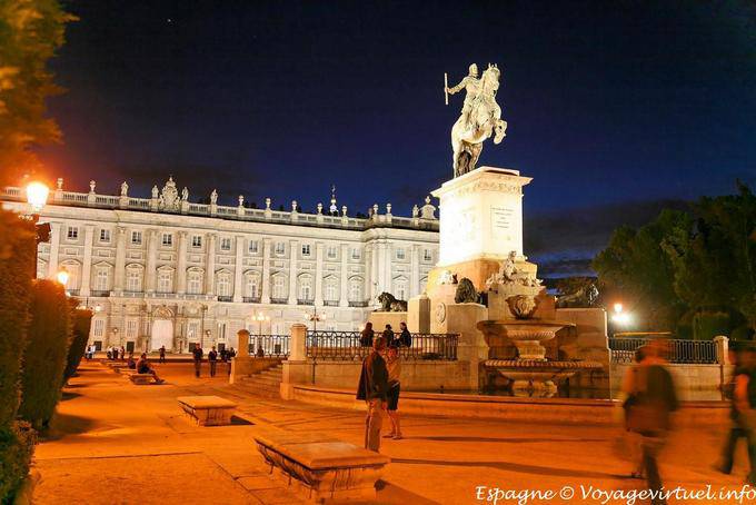 Madrid, Plaza de Oriente, night vision - Spain