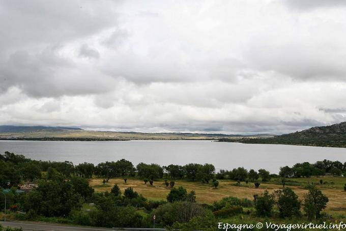 Manzanares el Real, view of the lake - Spain