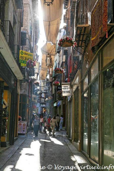 Toledo, Calle de la Silberta - Spain