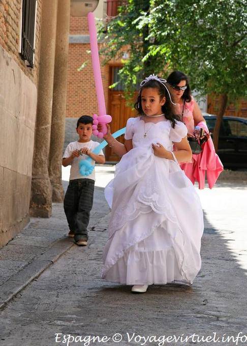Toledo girl in the white dress - Spain