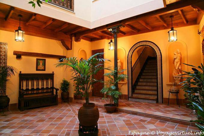 Lit interior patio in Toledo - Spain