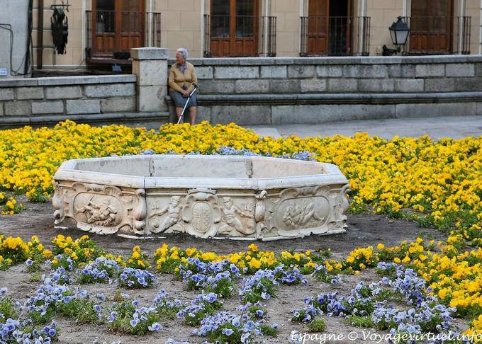 Place thoughts in front of the Ayuntamiento de Toledo - Spain