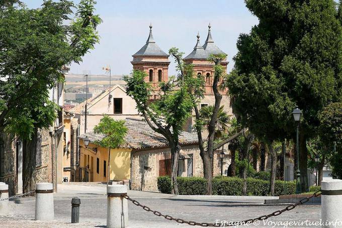 Puerta del Cambrón from above, Juderia of Toledo - Spain