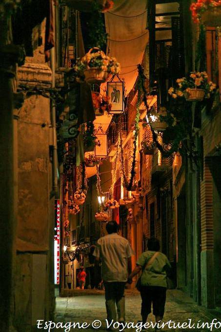 Toledo, Calle Silleria overnight - Spain
