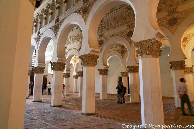 Pillars supporting arches horseshoe Synagogue Santa Maria la Blanca, Toledo - Spain