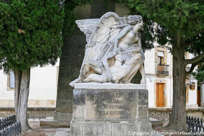 Úbeda, por la Paz, monument to war victims - Spain