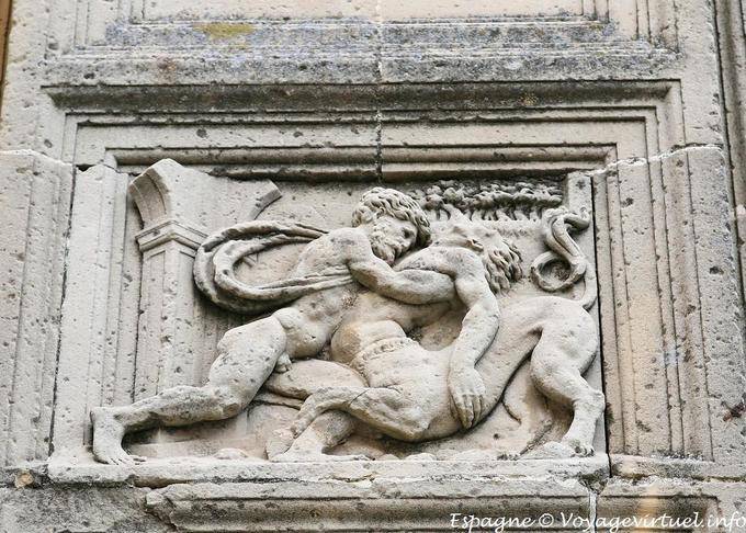 Úbeda, representation of Heracles strangling the lion - Spain
